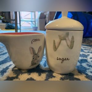 Rae Dunn sugar and creamer set